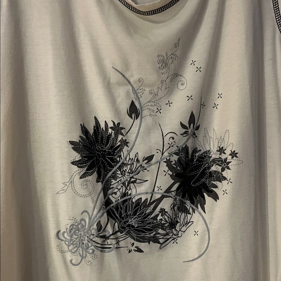 4/$20 Cream Floral Graphic Scoop Neck Tank Top - Picture 3 of 5
